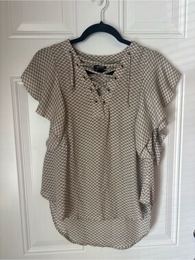 a.n.a Beige Geometric Lace-Up Flutter Sleeve Blouse